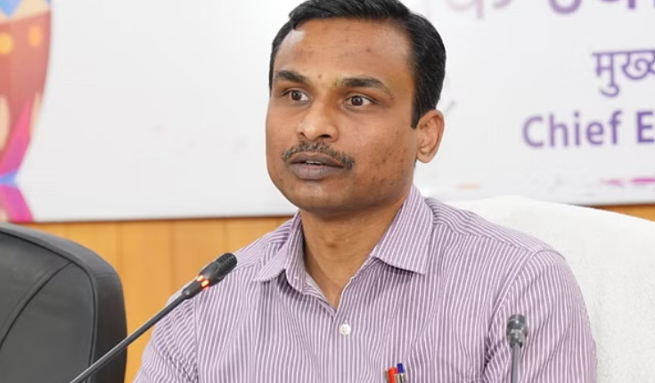 उत्तराखंड में वृद्ध और दिव्यांग मतदाताओं के लिए घर-घर जाकर वोटिंग का दूसरा चरण 10 अप्रैल से शुरू, इस बार लोकसभा चुनाव के लिए 12,892 वृद्ध व दिव्यांग मतदाताओं ने घर से ही मतदान का आवेदन किया है।