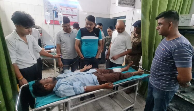 देहरादून के प्रेमनगर में पुलिस की बदमाशों से मुठभेड़, 2 बदमाशों के पैर में गोली लगी; 3 आरोपी गिरफ्तार