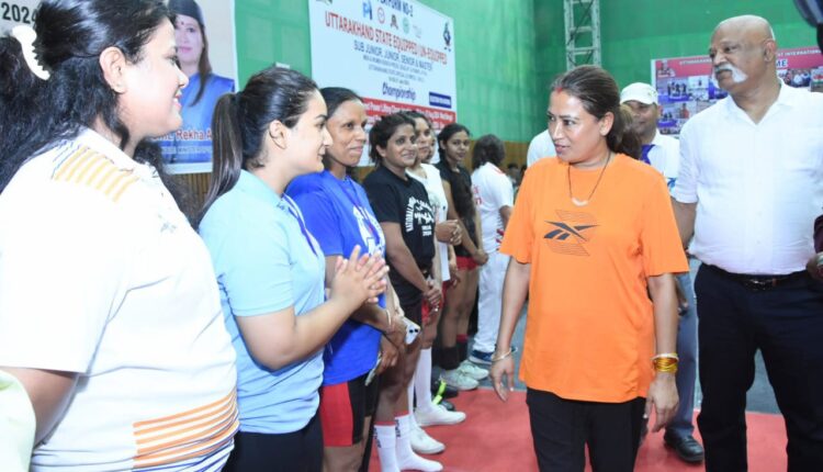 Sports Minister participated in the inauguration program of Uttarakhand State Power Lifting Championship- 2024, boosted the morale of the players.