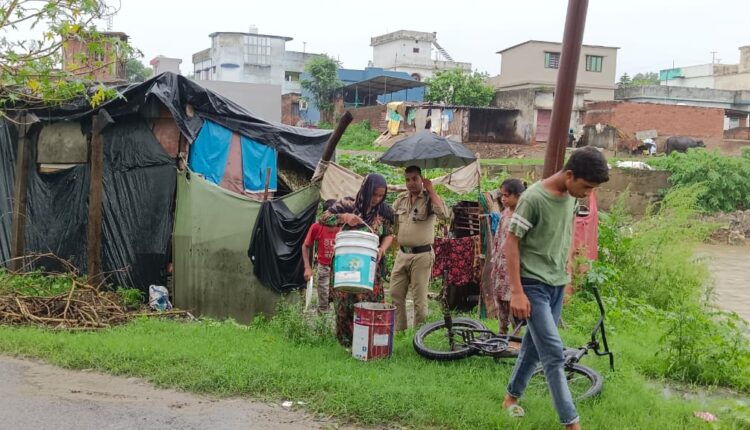 Due to heavy rains, Doon Police alerted people living on the banks of rivers through loud holsters.