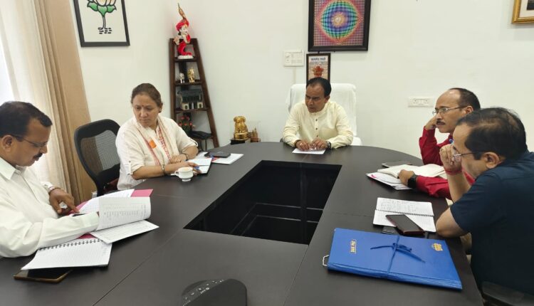 शिक्षा विभाग में 11 हजार पदों पर होगी भर्तीः डॉ. धन सिंह रावत