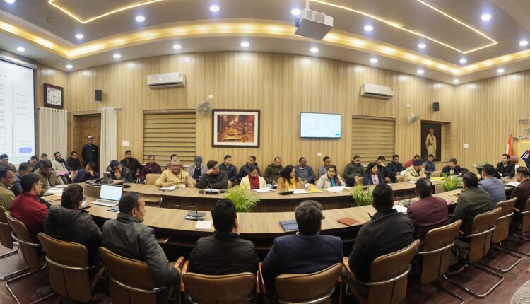 Dehradun District Magistrate Savin Bansal held a meeting with RO, ARO and nodal officers regarding preparations for municipal elections.
