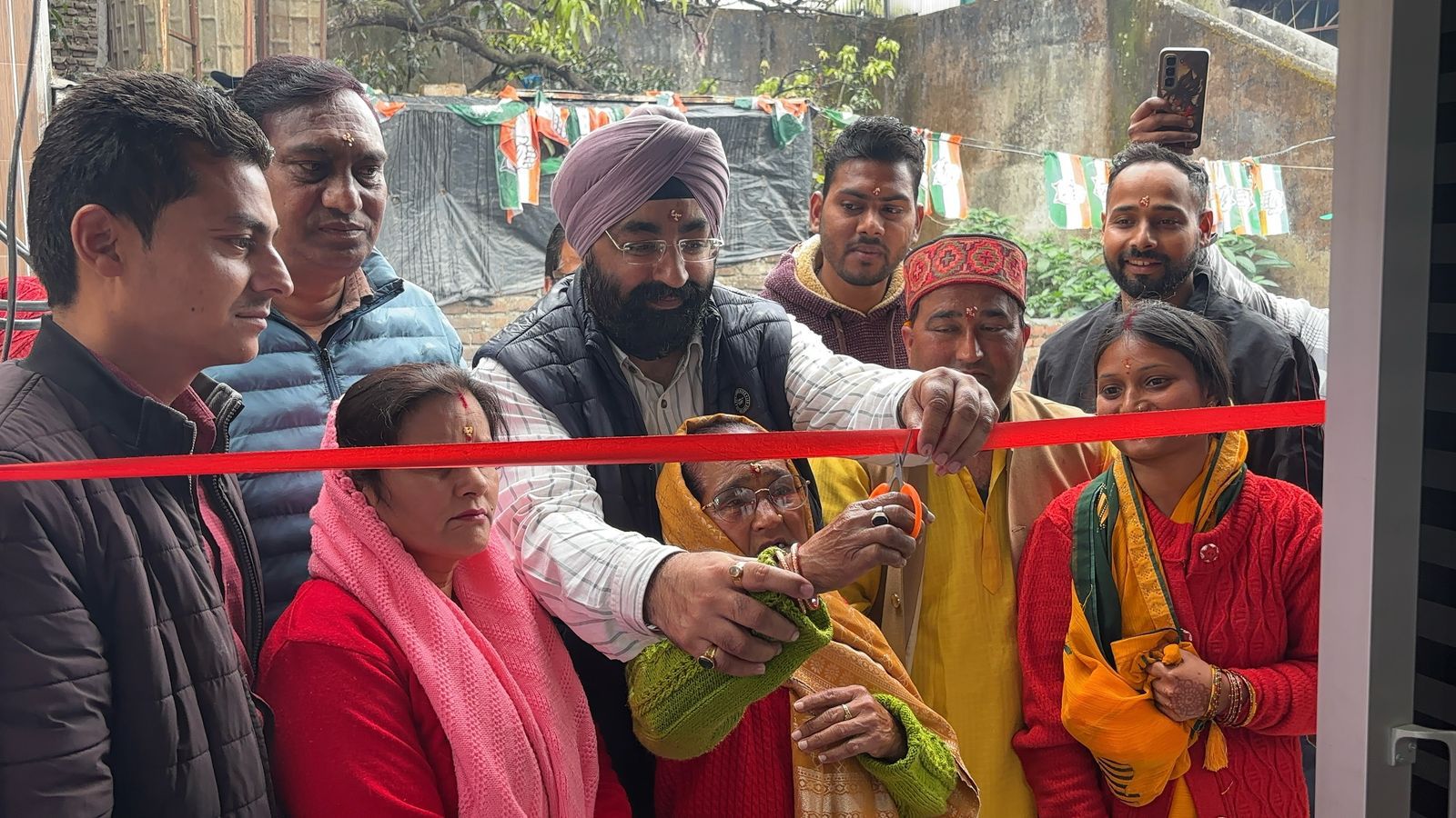 Congress inaugurates camp office in Panditwadi in Dehradun Cantt assembly constituency