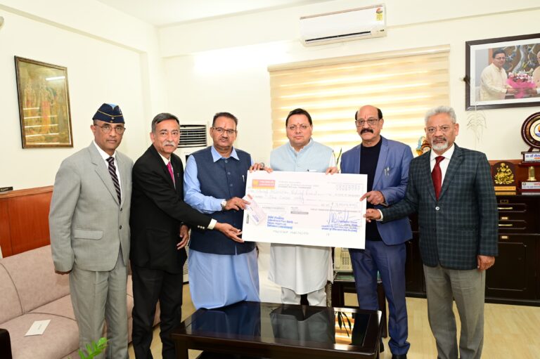 Sainik Welfare Minister Ganesh Joshi handed over a cheque of Rs 1 crore to the Chief Minister's Relief Fund