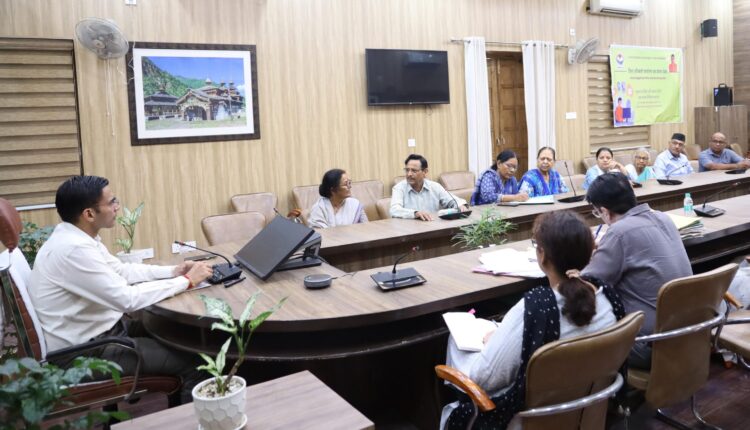 DM held a cordial meeting with the state agitators, assured solution of problems