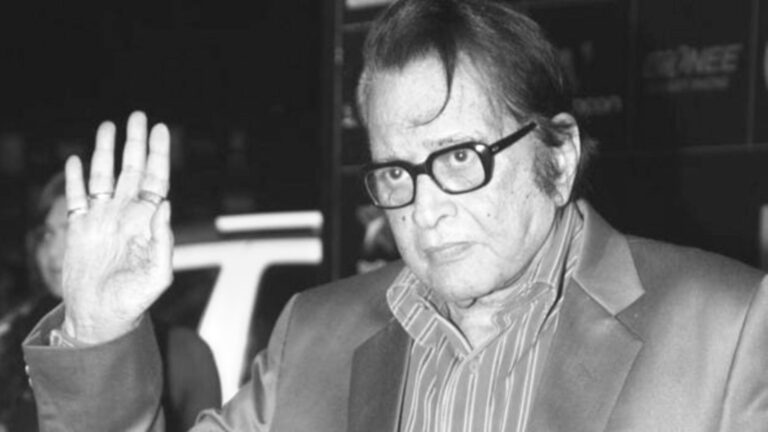 Uttarakhand Congress Vice President Dhirendra Pratap paid tribute to film actor Manoj Kumar
