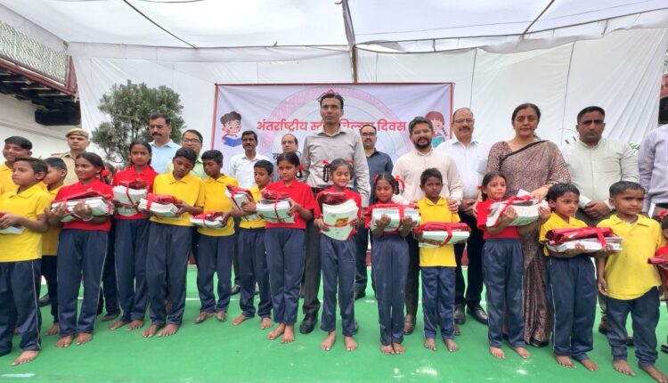 The guidance of the Chief Minister and the efforts of DM Savin Bansal are yielding results, children are returning to the mainstream of education