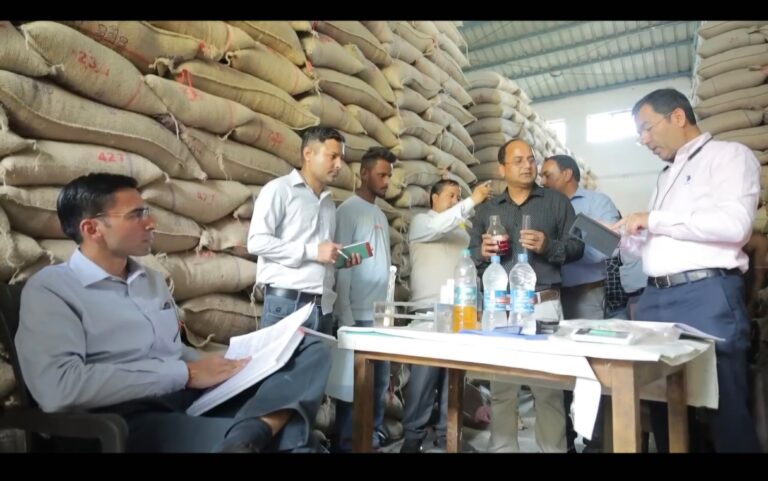 Tough stand on food crisis in Jaunsar-Bawar DM said - No one will remain hungry as long as we are here