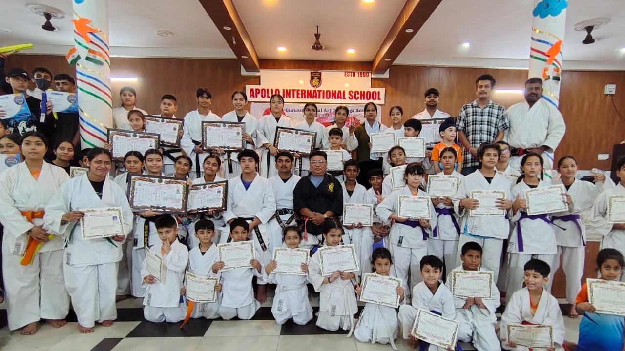 More than 100 players participated in the belt grading examination.
