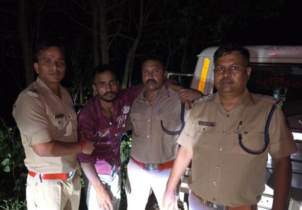 Police encounter in Happy murder case: one criminal killed, another absconding.
