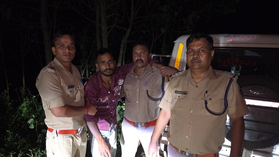 Police encounter in Happy murder case: one criminal killed, another absconding.