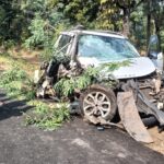 Car crashes into tree on Agra-Fatehabad road; two friends killed