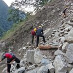 Five trekkers missing on the Kedarnath-Vasukital trek; search operation underway.