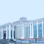 Amidst the cold in Gairsain, the political temperature is rising; government and opposition face off in the final session.