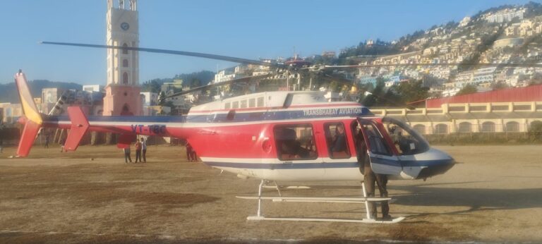 Helicopter bound for Kedarnath makes emergency landing in New Tehri; 6 people, including the pilot, were on board.